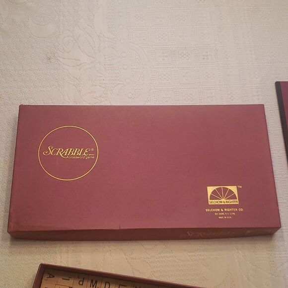 Vintage 1976 Selchow & Righter Scrabble Board Game - Picture 7 of 8